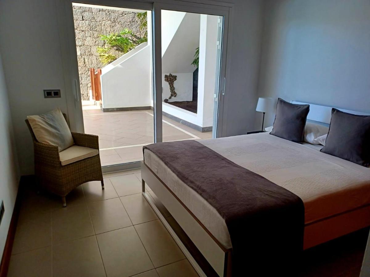 Villa Lanzarote Puerto Calero Exterior photo