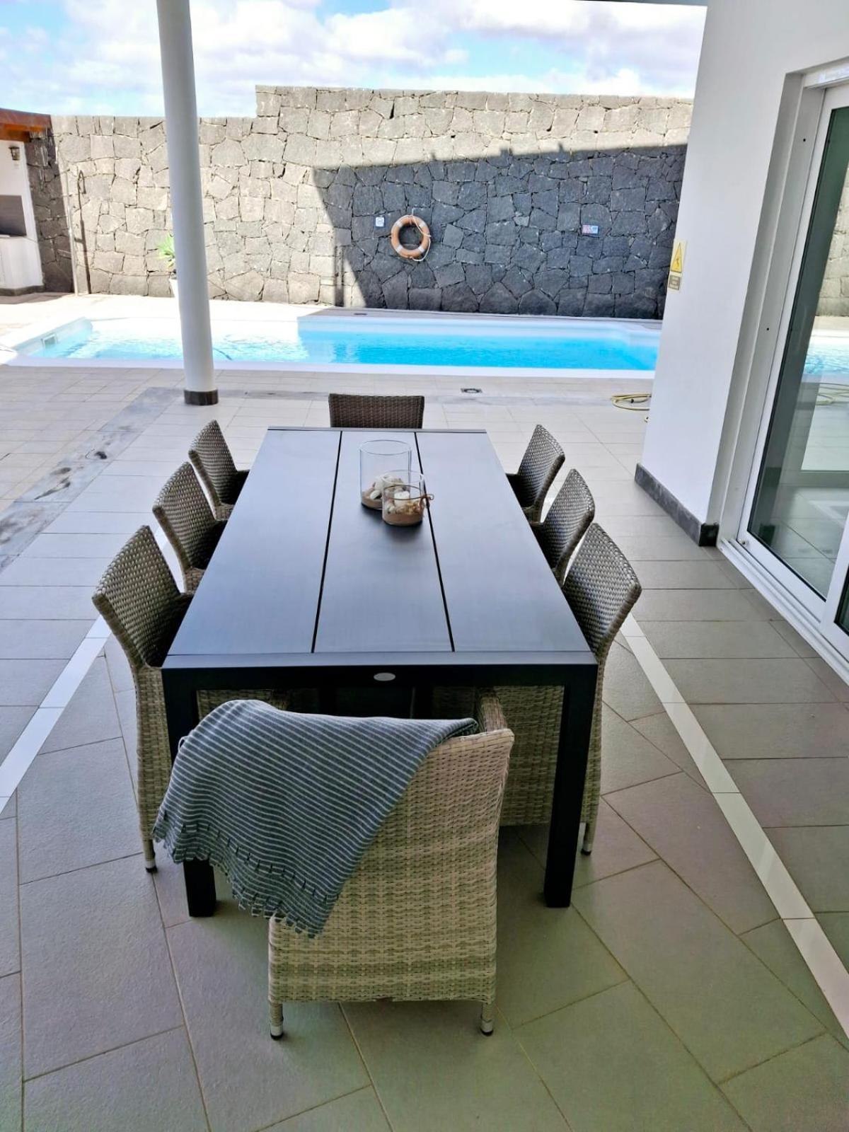 Villa Lanzarote Puerto Calero Exterior photo